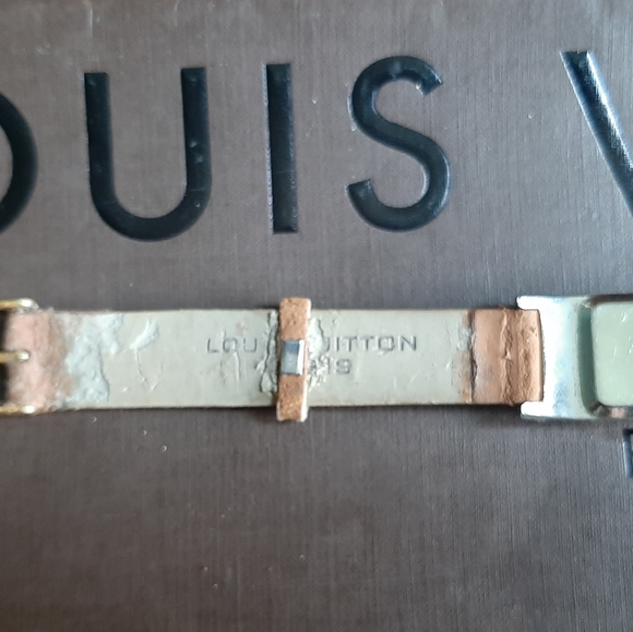 Vintage Louis Vuitton Paris Vintage Leather Wrist Watch 20m - Picture 7 of 9